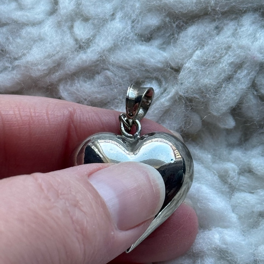 Sterling Silver Puffy Heart Pendant - Picture 4 of 4